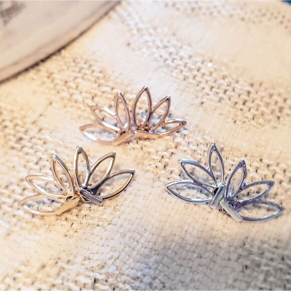 BOGO  Leaf two-piece earring 🍃 - Picture 2 of 6